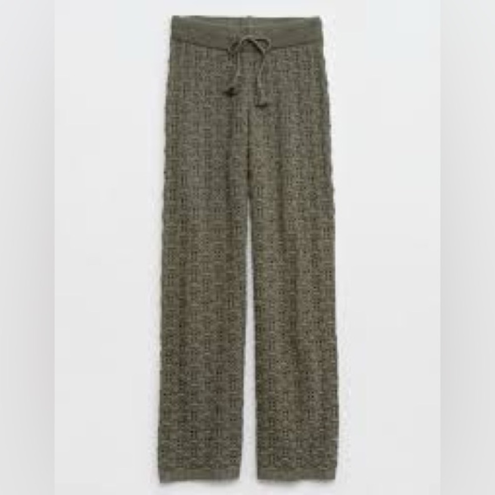 Aerie crochet coverup pants size Large